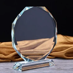 Olcsó nagykereskedelmi K9 üres kristálytrófea díjak Egyedi 3D lézeres gravírozású kristályüveg trófeák üzleti ajándéknak
